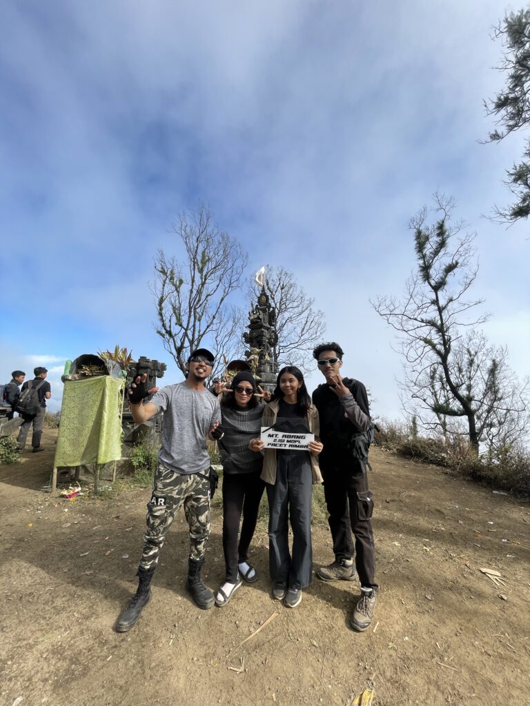 hiking-mount-abang-in-bali