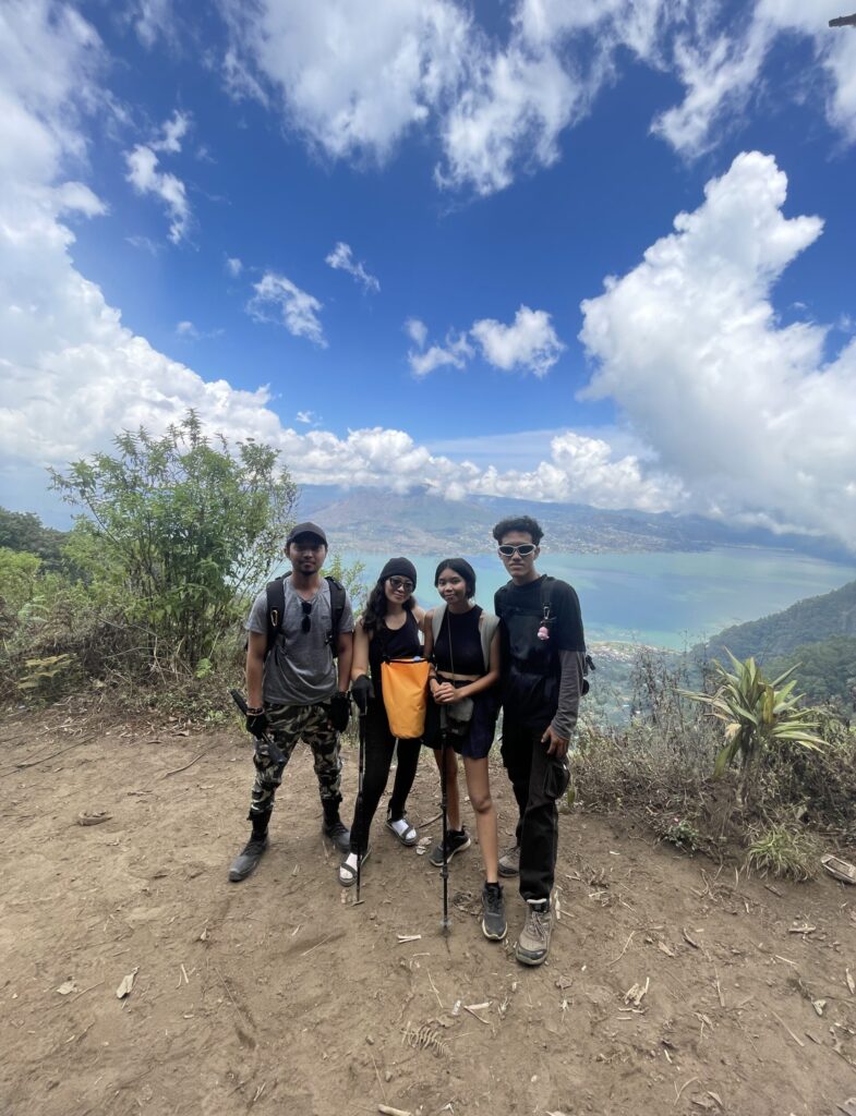 mount-abang-view
